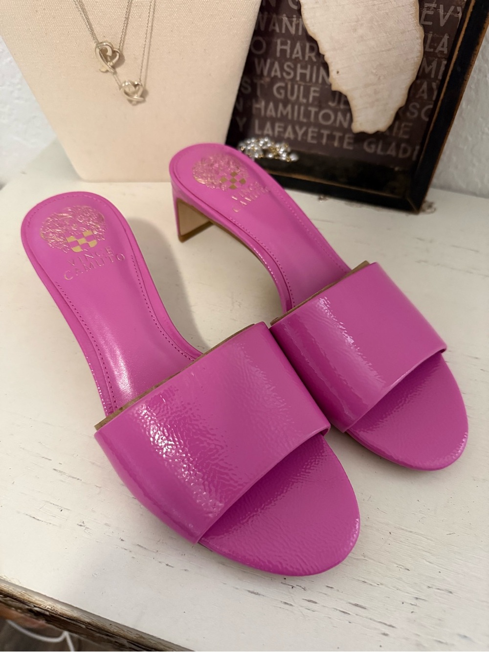Vince Camuto Linanna Heeled Slide Sandals in hot pink brand new size 7.5
